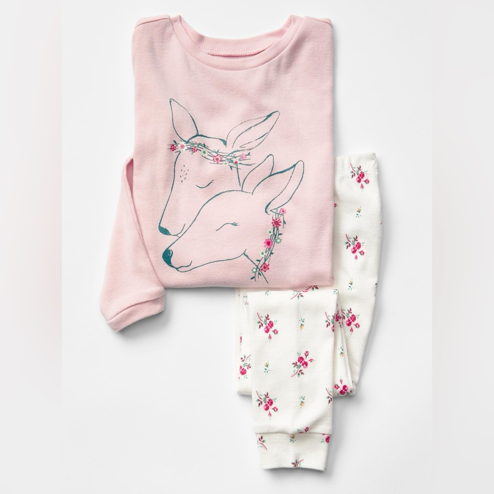 BabyGap Deer Pajama Set Size 5T Toddler